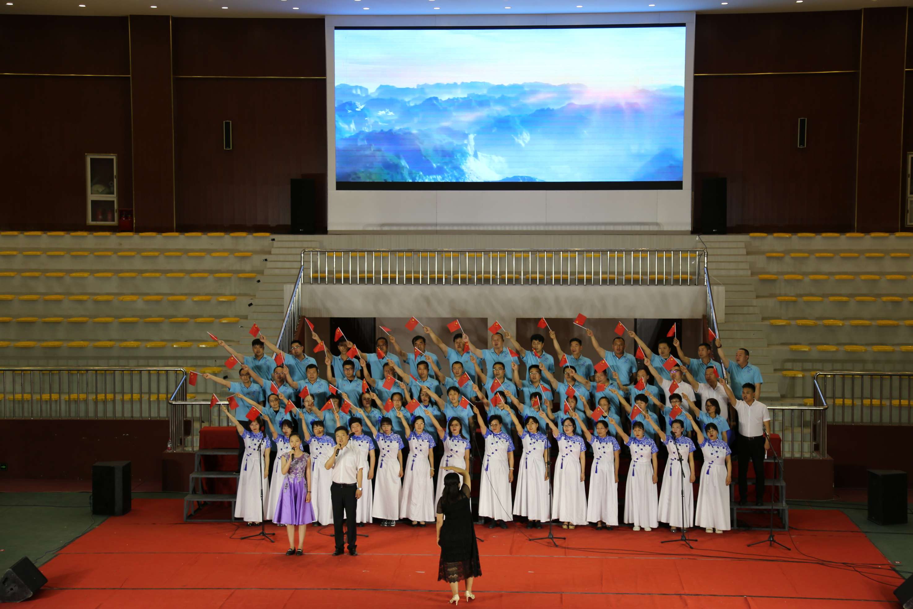 唐山劳动技师学院举行“颂歌献给党”庆祝中国共产党成立100周年合唱比赛